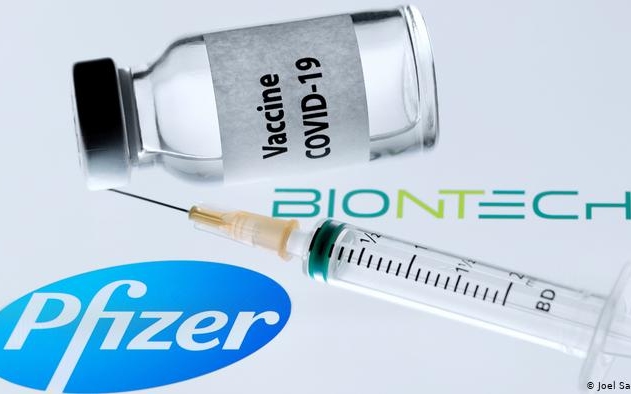 Zöld utat kapott az EU-ban a BioNTech és a Pfizer közös vakcinája