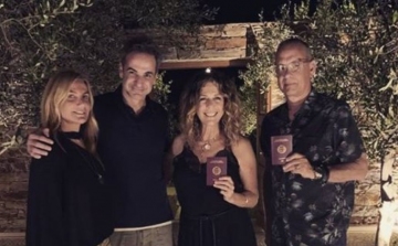 Tom Hanks és családja hivatalosan is megkapta a görög állampolgárságot 