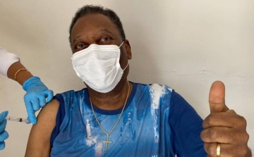 Pelé is megkapta a koronavírus elleni oltást
