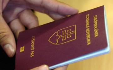 Belügy: Az állampolgársági törvény miatt eddig 3641 útlevelet vontak be