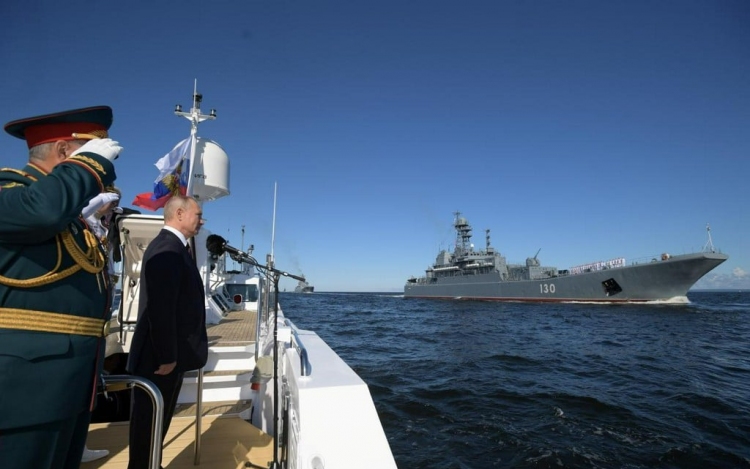 Putyin hiperszonikus fegyverrel szerelné fel az orosz hadiflottát