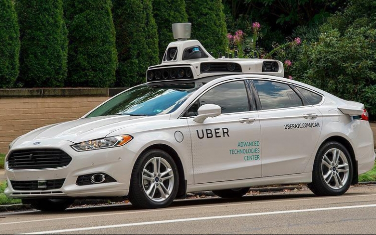 Kiszáll az autonóm járművek fejlesztéséből az Uber