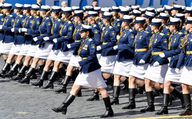 Az orosz haditengerészetnél létrehozták az első női legénységet